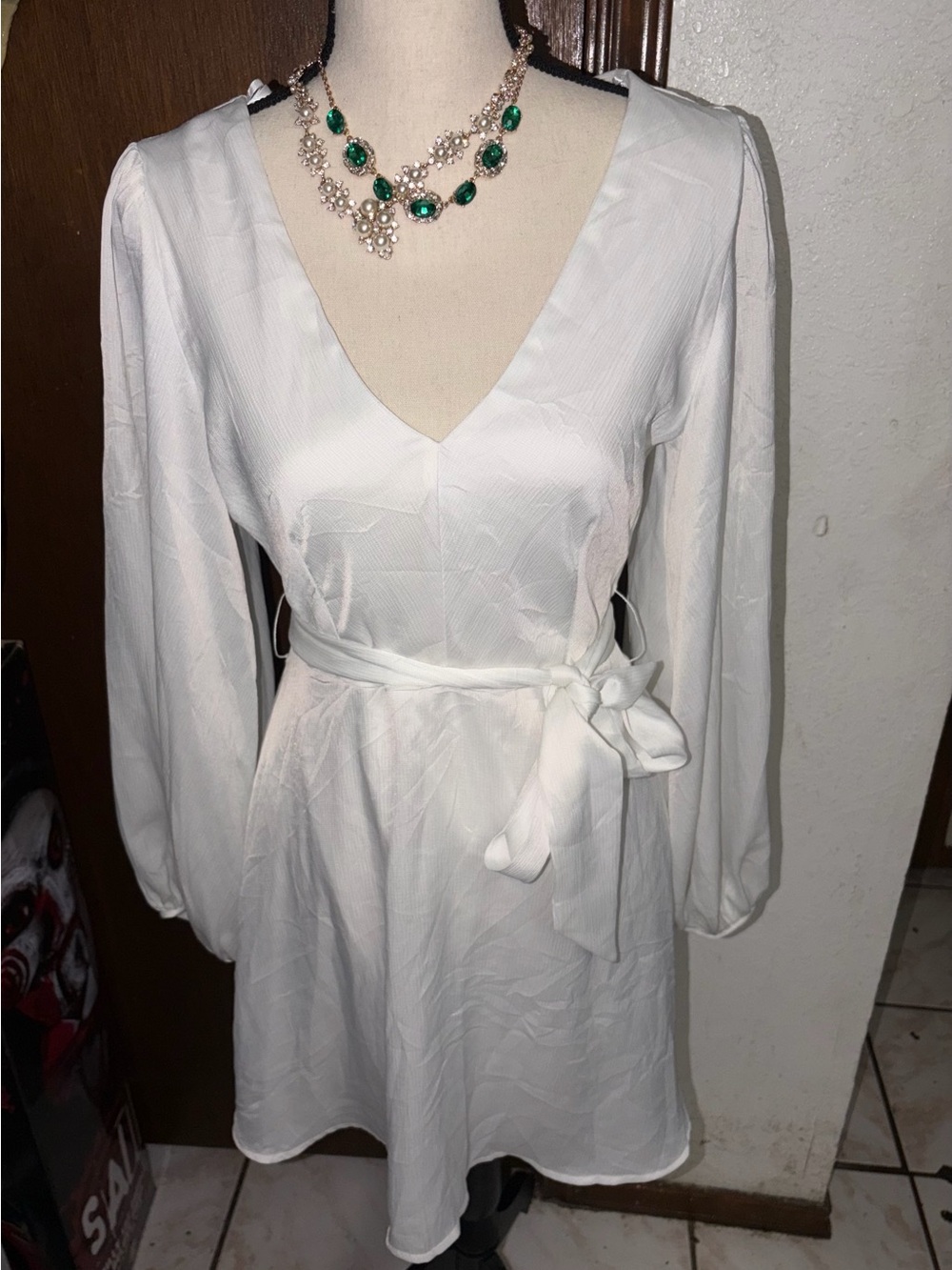 Pull Me In White Balloon Sleeve Mini Dress
Lulus size M